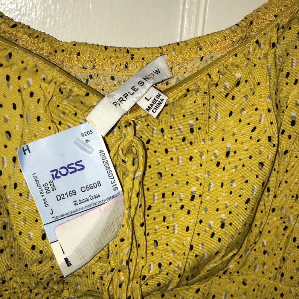 Short yellow floral pattern dress